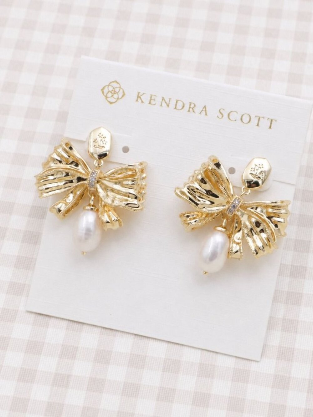 Kendra Scott x LoveShackFancy Pearl Bow Gold Earrings - White Pearl